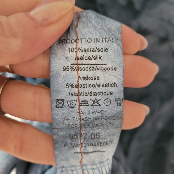 Made In Italy Silk Asymetrical Layered‎ Top One Size Washed Denim - Picture 8 of 9